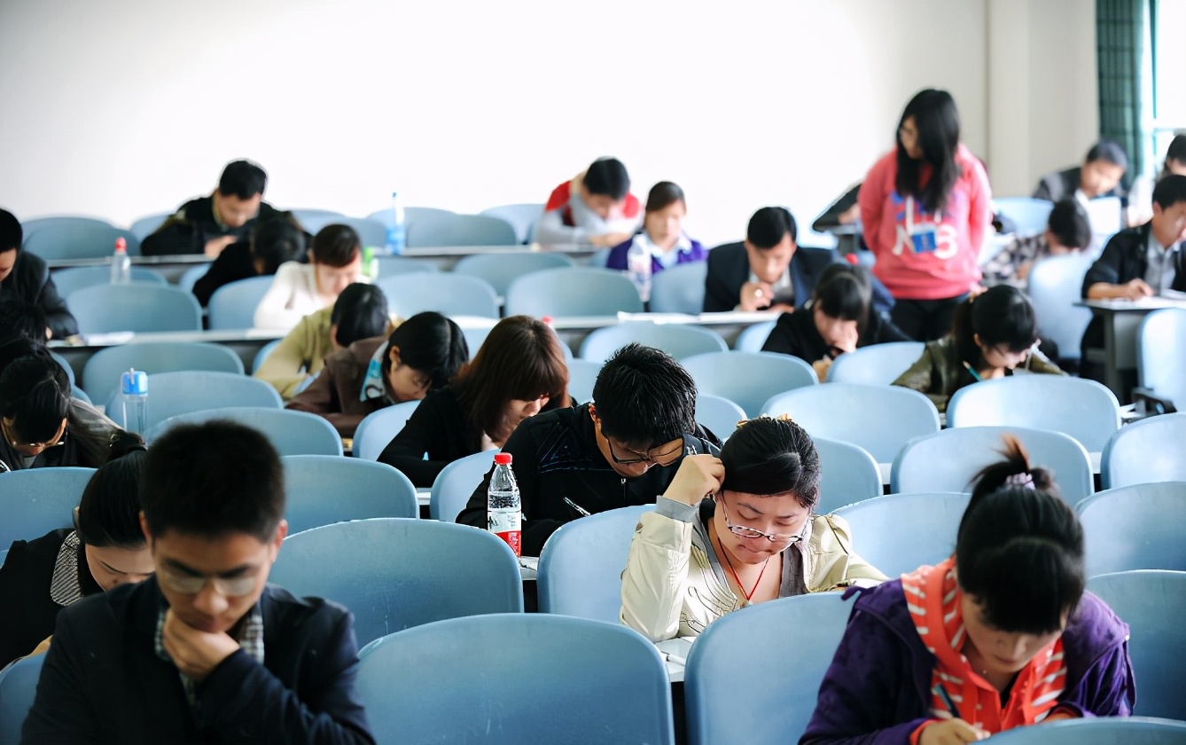 报考公务员选调生有哪些条件要求,公务员报考选调生有什么要求