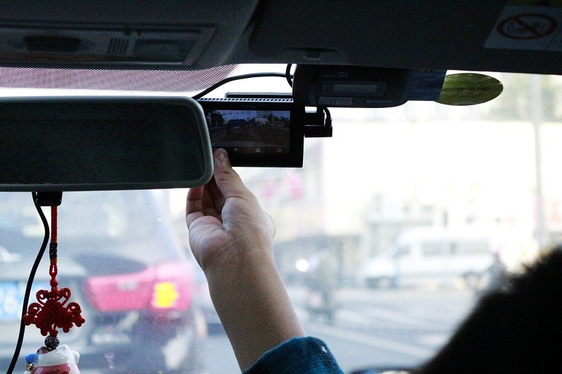 70迈行车记录仪a810前后双录,70迈流媒体行车记录仪对比a800