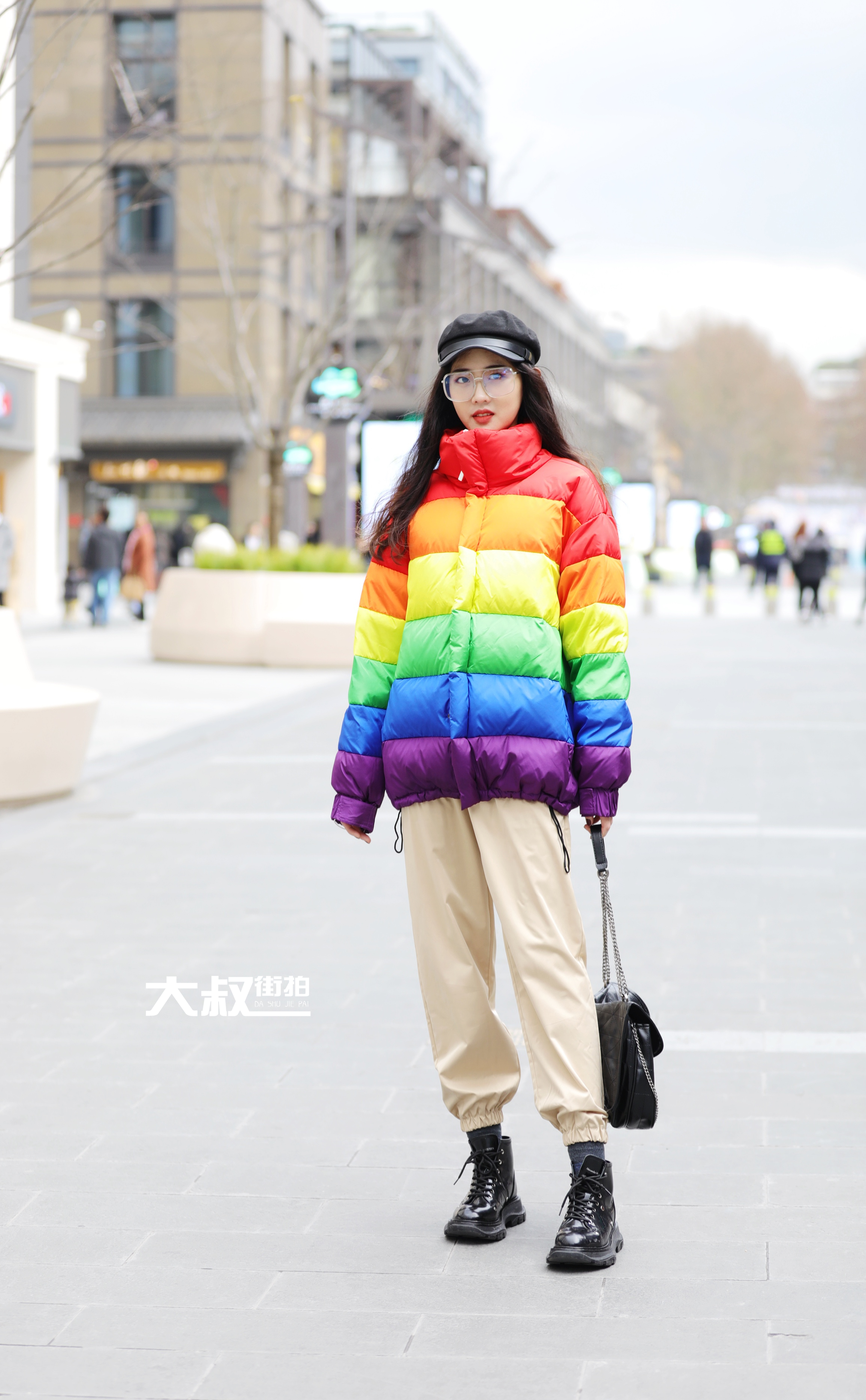 大叔时尚过膝靴,大叔穿黑色高筒雨靴时尚