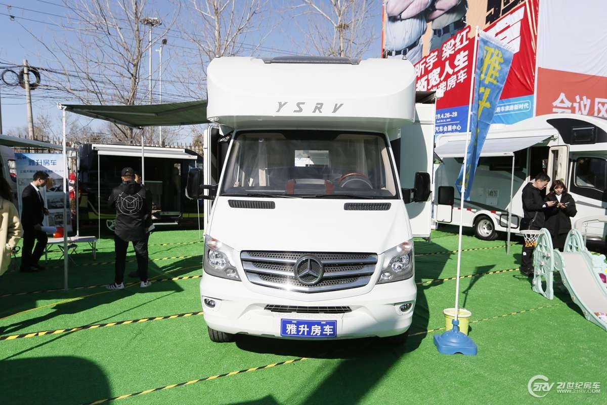 c型房车平头车,适合改房车的轻客底盘