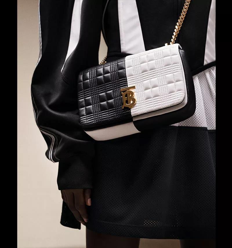 2020秋冬最流行的什么颜色的包包,2021秋冬包包流行款式