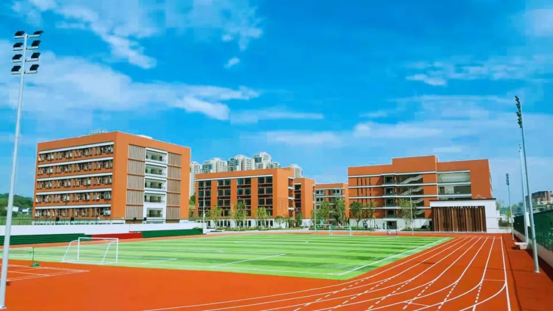 重庆华东师范大学附属中学好不好,重庆华东师大附属中旭学校如何