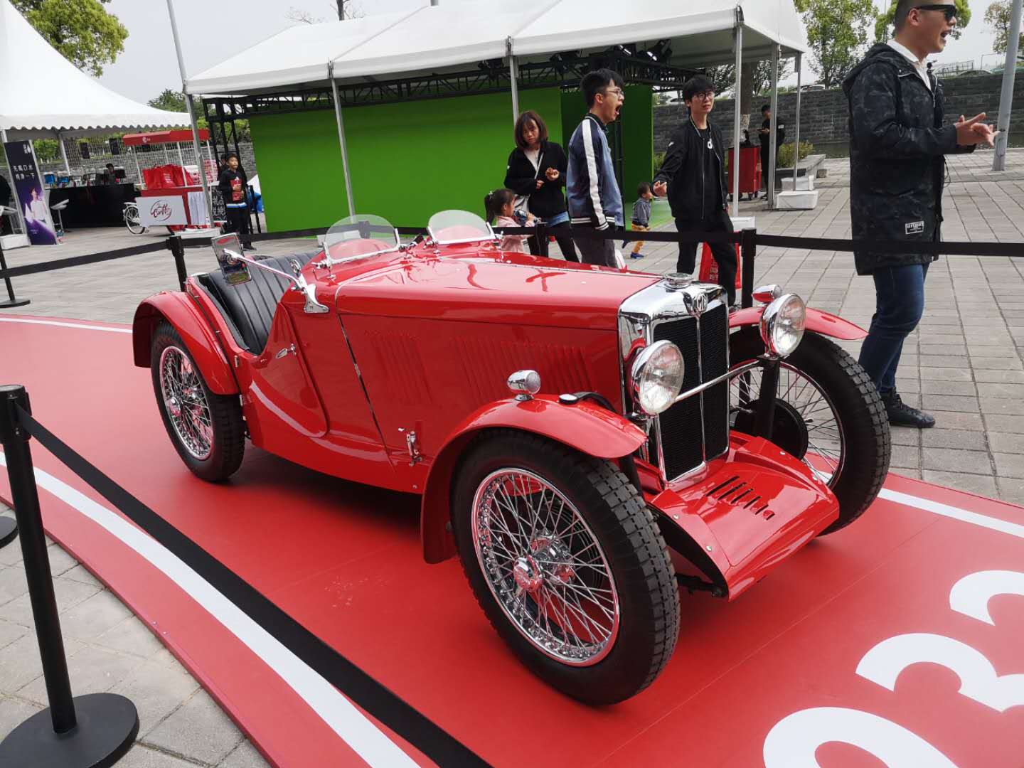 名爵6第一代和新款外观对比,19款名爵6和20款名爵6外观对比