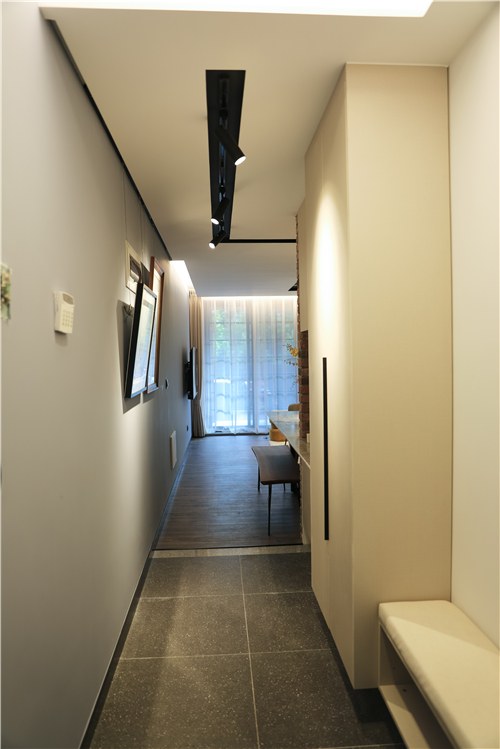 53㎡居然还有浴缸？空间魔术变出80㎡居住感