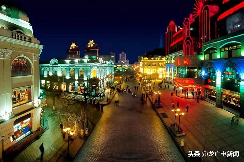 这才是冬天该去的地方哈尔滨,这才是避暑游泳玩乐的好地方