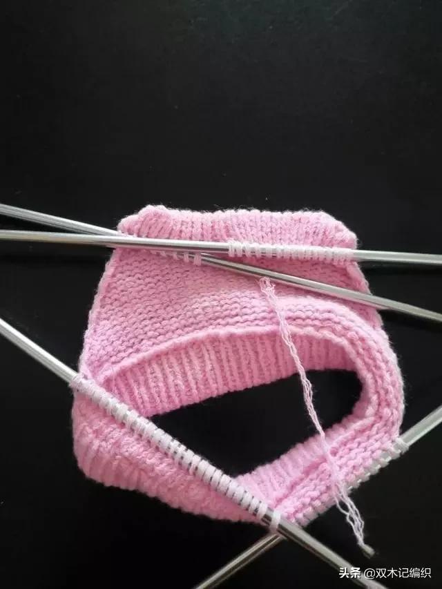 棒针编织漂亮的袜子,宝宝袜子棒针图解一片式