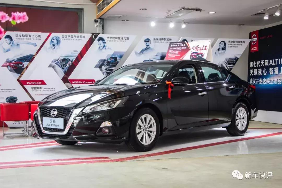 现在的天籁还是移动大沙发吗,新款天籁还是大沙发吗