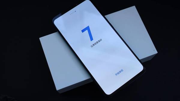 魅族16t:为娱乐而生诠释大屏美学,魅族16t正式发布对称全面屏