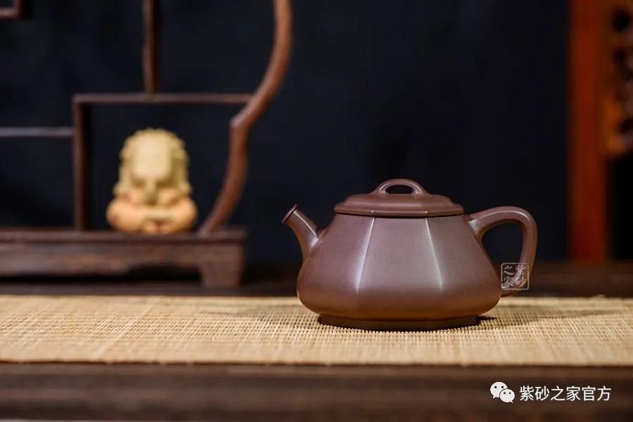 紫砂壶价格走势最新消息表,今年紫砂壶价格趋势