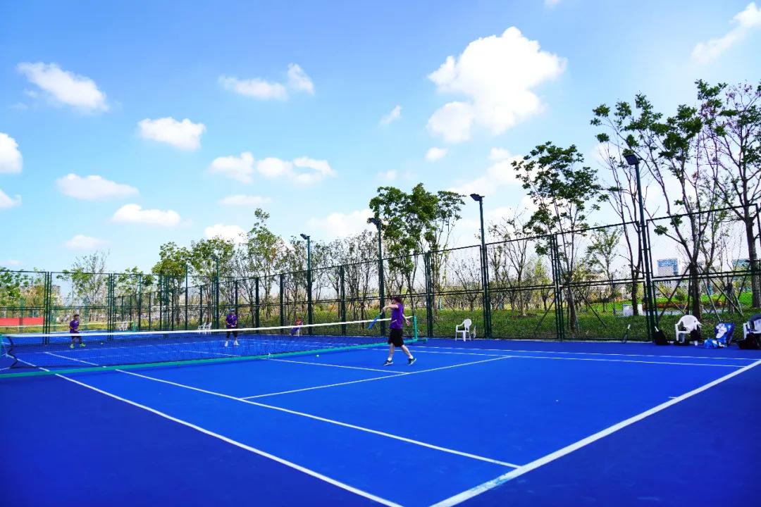 盐龙公园健身项目有哪些,盐龙体育公园室内