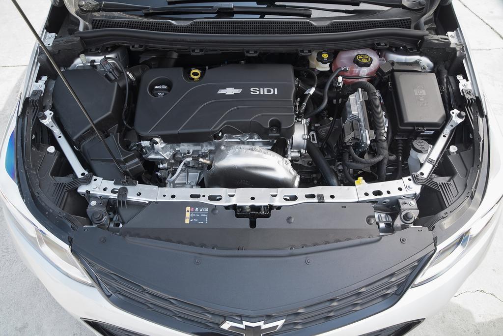 雪佛兰新款科鲁兹值得入手吗,雪佛兰科鲁兹新旧款对比