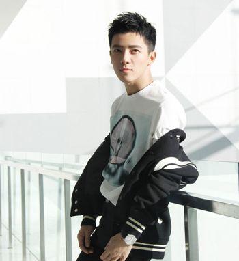 干净帅气阳光大男孩发型,阳光男孩帅气发型