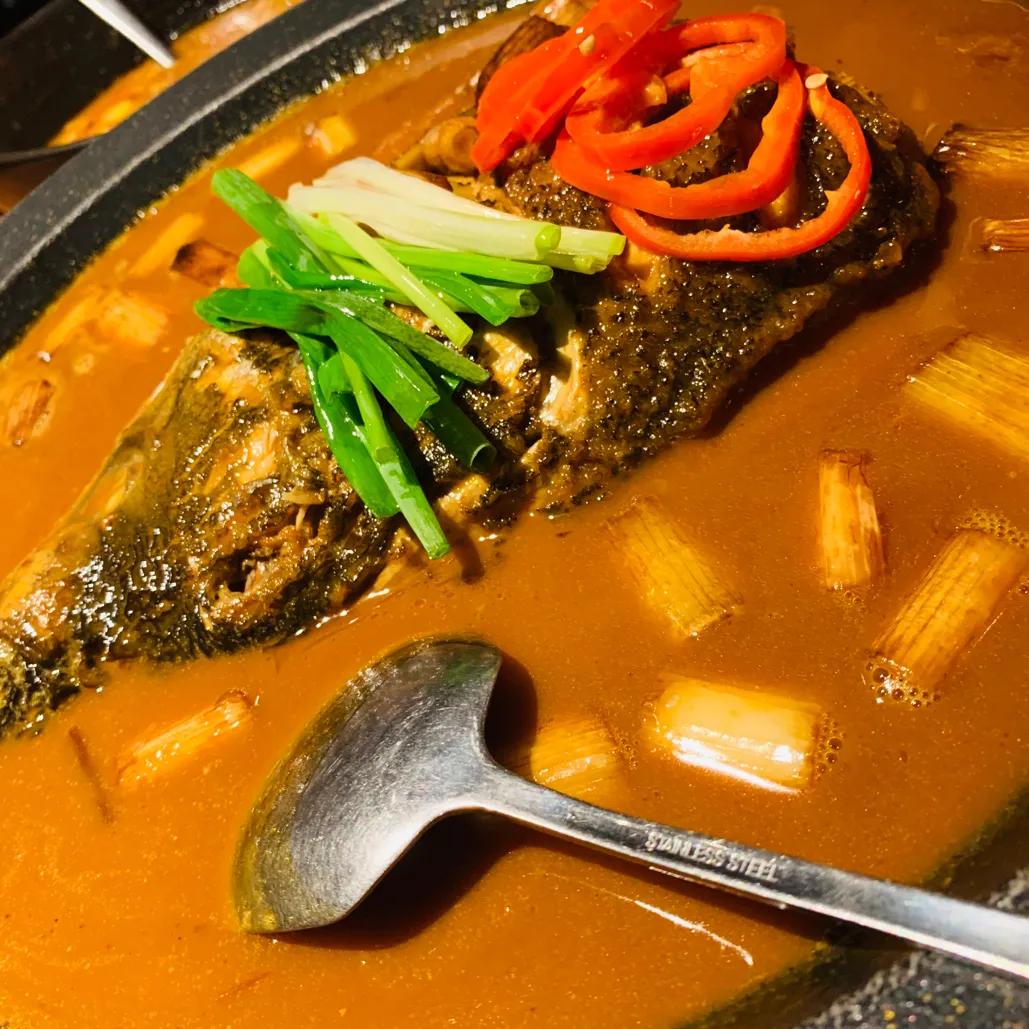 青年公社烤鸭只有北京有么,青年公社和便宜坊哪个烤鸭好吃