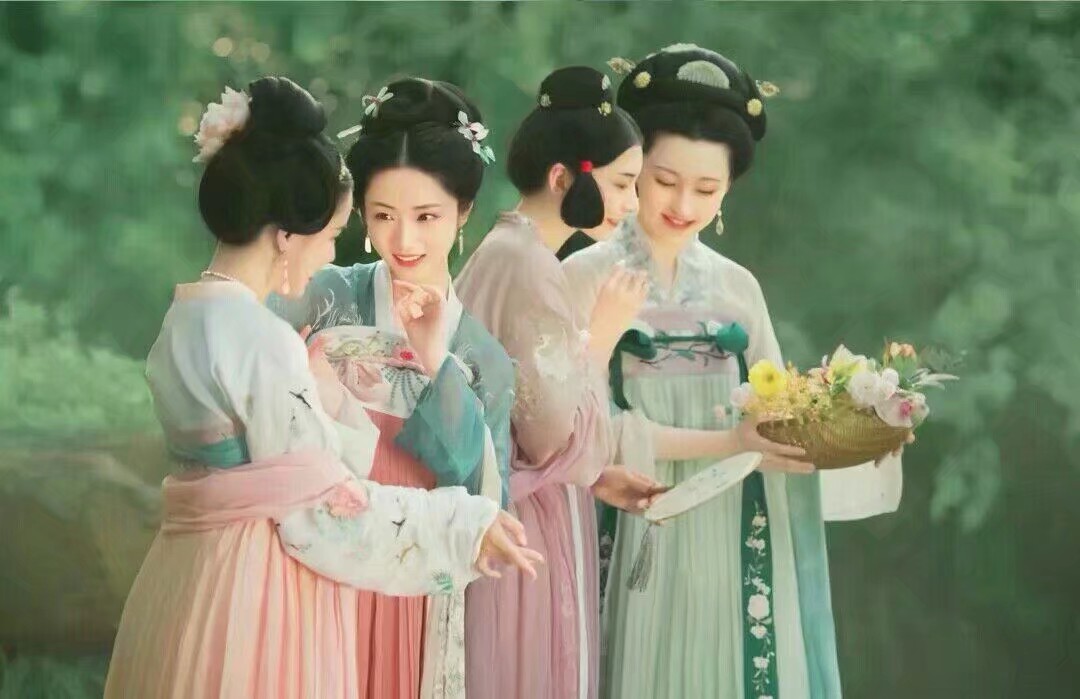 描写生辰的诗词,古风贺生辰诗词