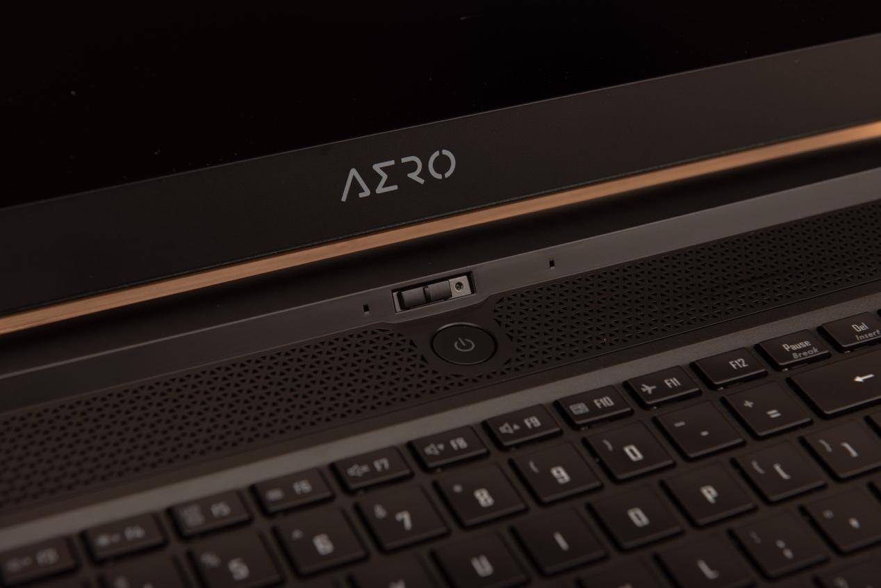 技嘉笔记本aero评测,技嘉aero173060笔记本