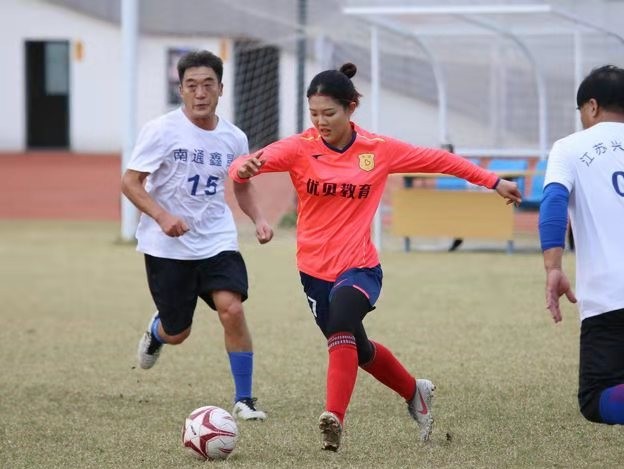 “足球之乡”的“妈妈球队”（作者：房殿宏）