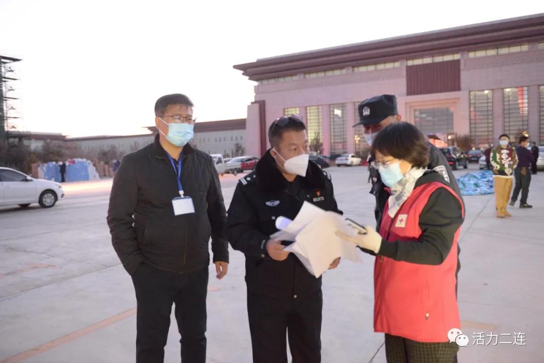 抗击疫情物资支援车队,抗击疫情爱心物资车队