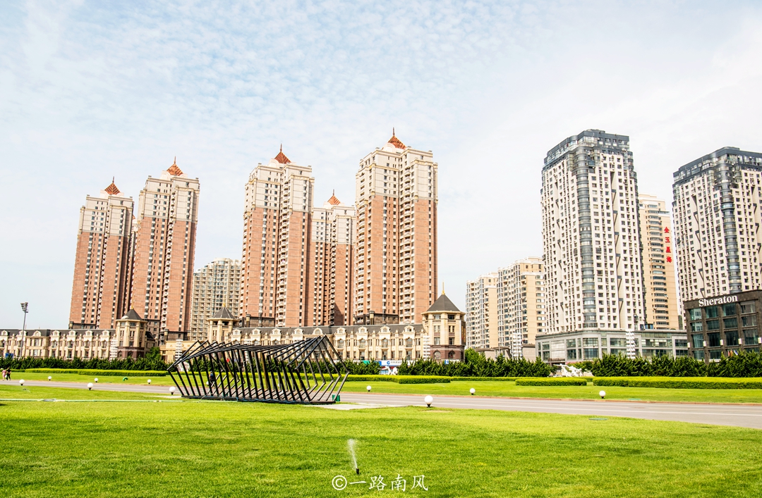 大连景点亚洲第一广场,大连填海景点