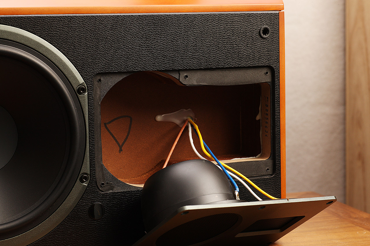 三分频惠威10寸音箱推荐,惠威8寸三分频落地音箱