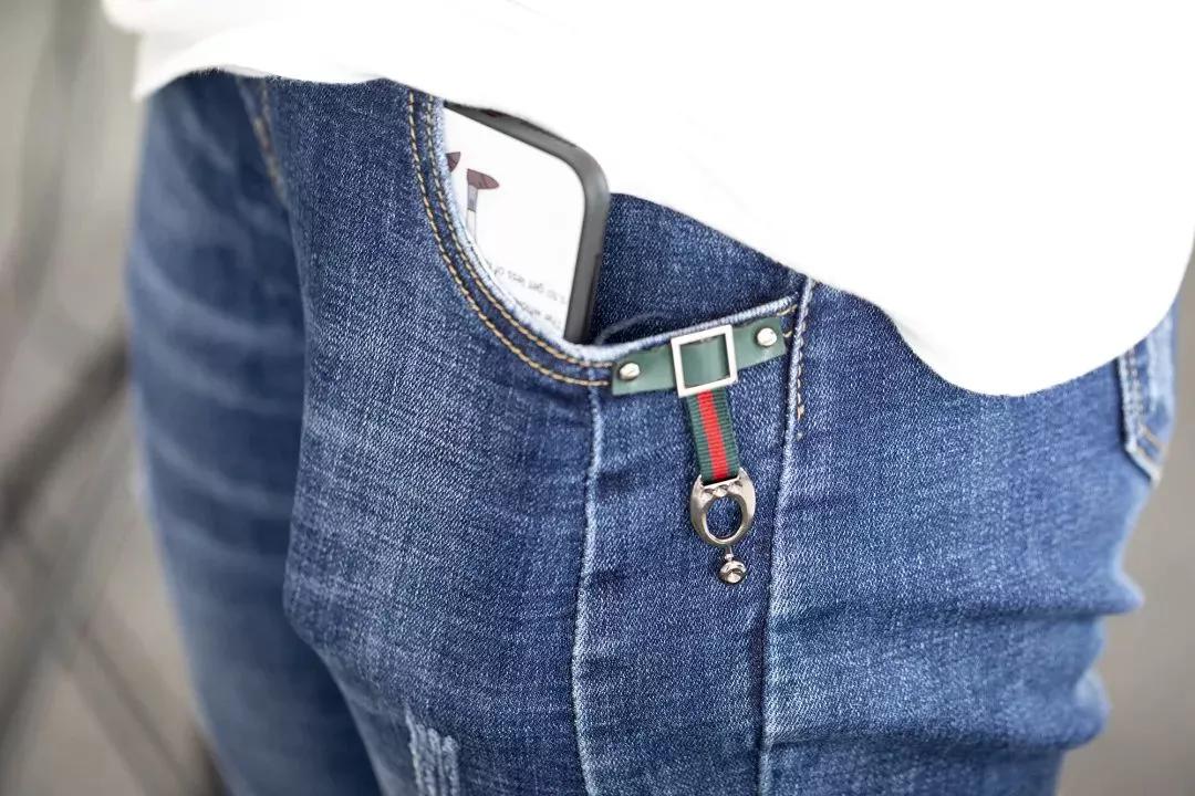 别把手机放裤兜了隐形腰包特能装,超大容量的腰包可以放鞋的