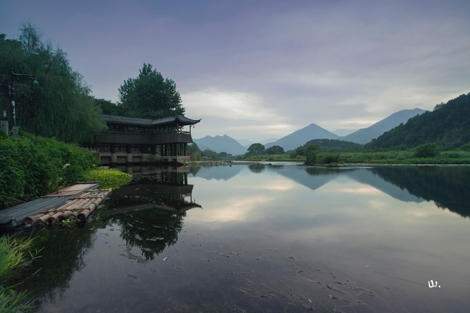 心中有桃花源何处都是山水间,心中若有桃花源何处是水云间