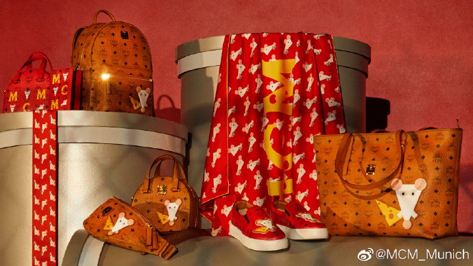 mcm赵露思同款,mcm包赵露思