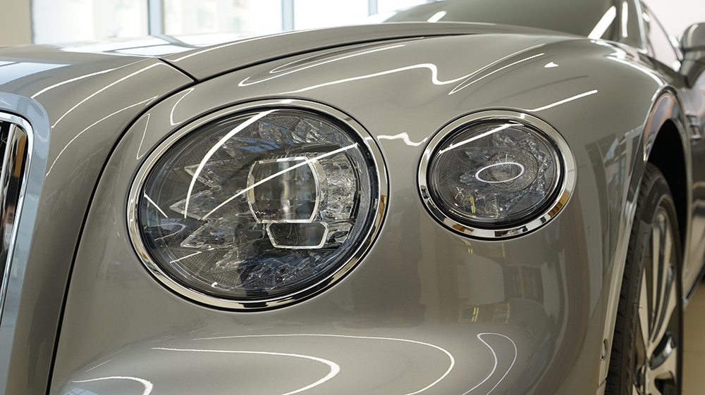 宾利飞驰2024款是立标还是平标,运动宾利飞驰