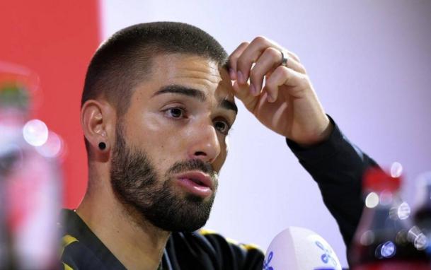 涓秴澶х墝澶栨彺绐佺劧绂诲紑,涓秴澶辫仈鐞冨憳