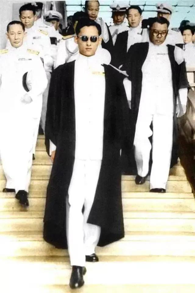 泰国国王是否是从古至今一个家族,泰国国王为什么疼爱小儿子