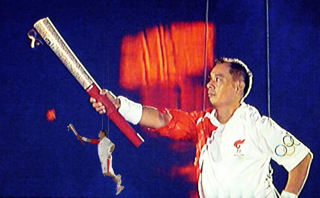 李宁当年一年亏损了多少,李宁近5年利润表分析