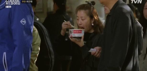 若不是为了生活谁愿意熬夜呢,若不是为了生活谁愿意熬夜到天亮