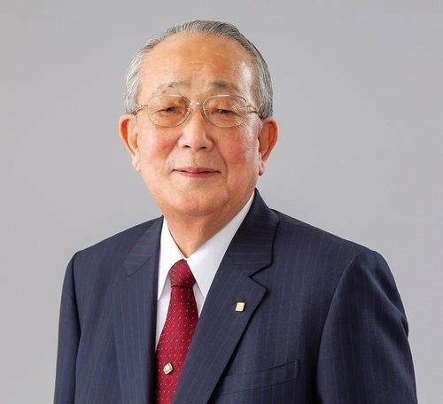 78岁老人拯救即将倒闭的企业,稻盛和夫离开后的日航怎么样了