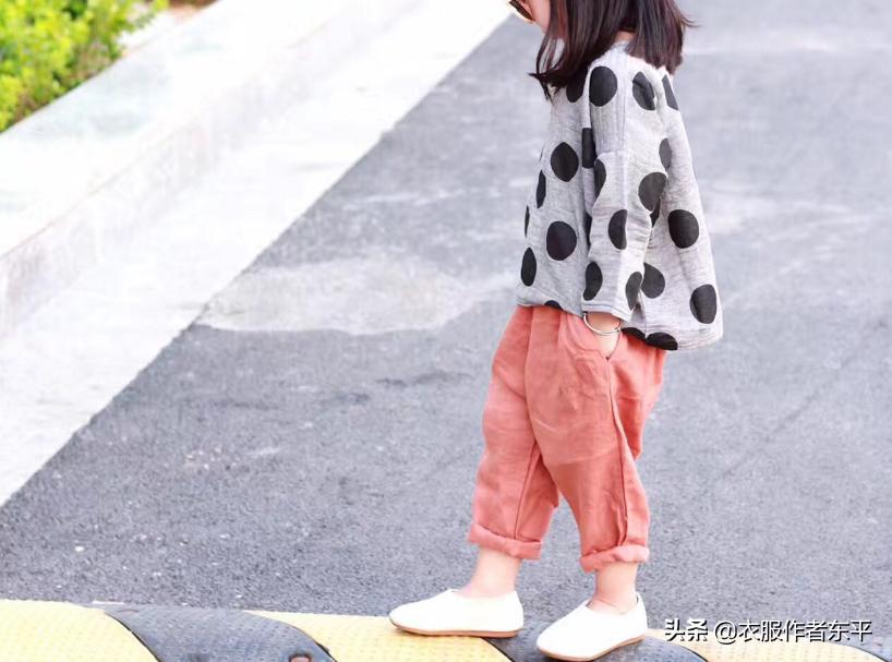 娃娃上衣韩版宽松a字型怎么搭配,宽松上衣女宝宝韩系