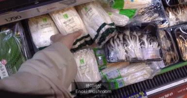 29岁女孩独居图片,29岁独居女孩的视频