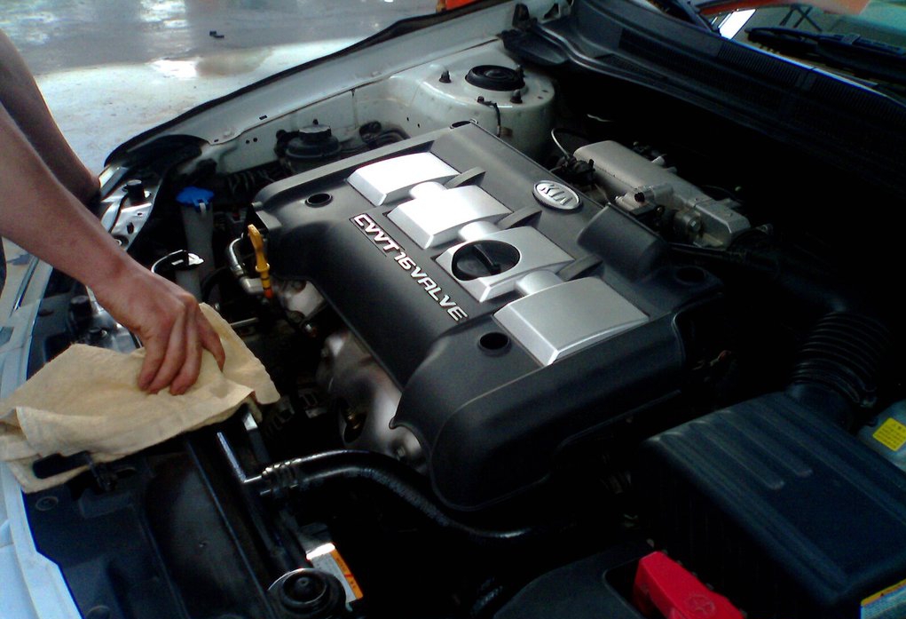 百分之九十老司机都不知道的问题,汽车开锅的正确处理方法