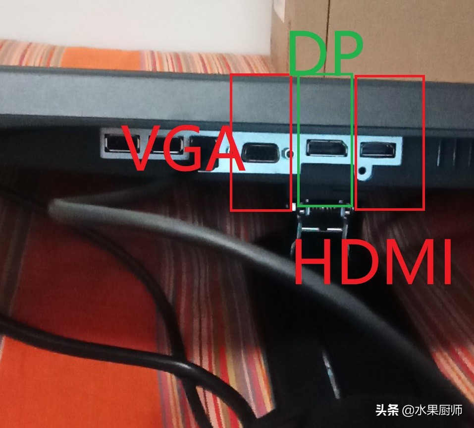 电脑二个显示器怎么切换主显示器,一台笔记本电脑怎么接两个显示器