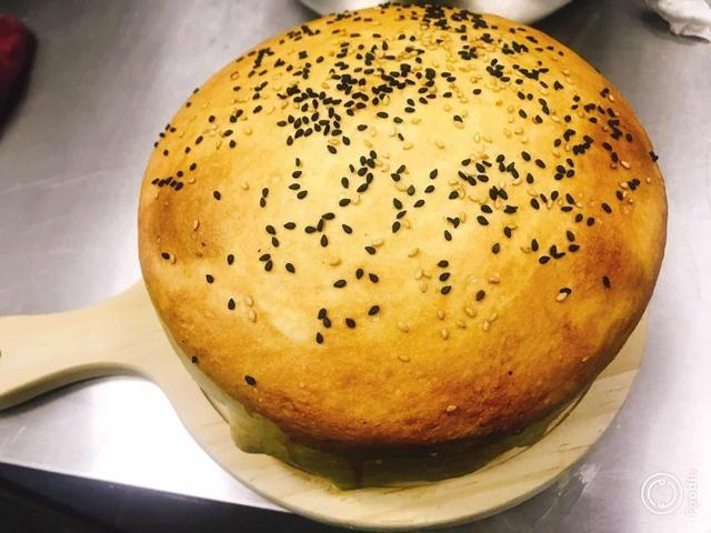 济南奇葩美食,把鸡装在蛋挞里面你吃过吗?