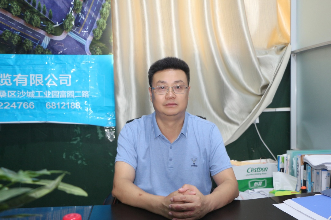 九江热土心中爱，古稀之年尚年轻