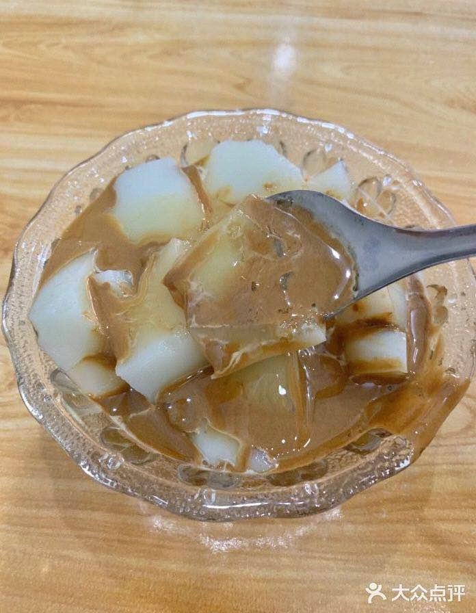 乐山冰粉在哪个地方,乐山最好吃的凉糕和冰粉