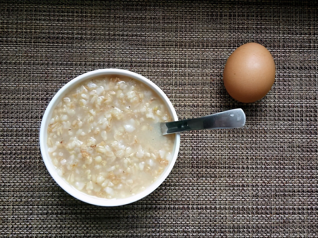 杭州一名42岁女子,每天服用一片叶酸,半年后出现哪些变化?