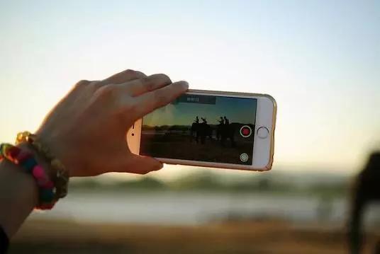 小县城利润最高的不起眼行业赚钱,有什么不起眼却赚钱的行业