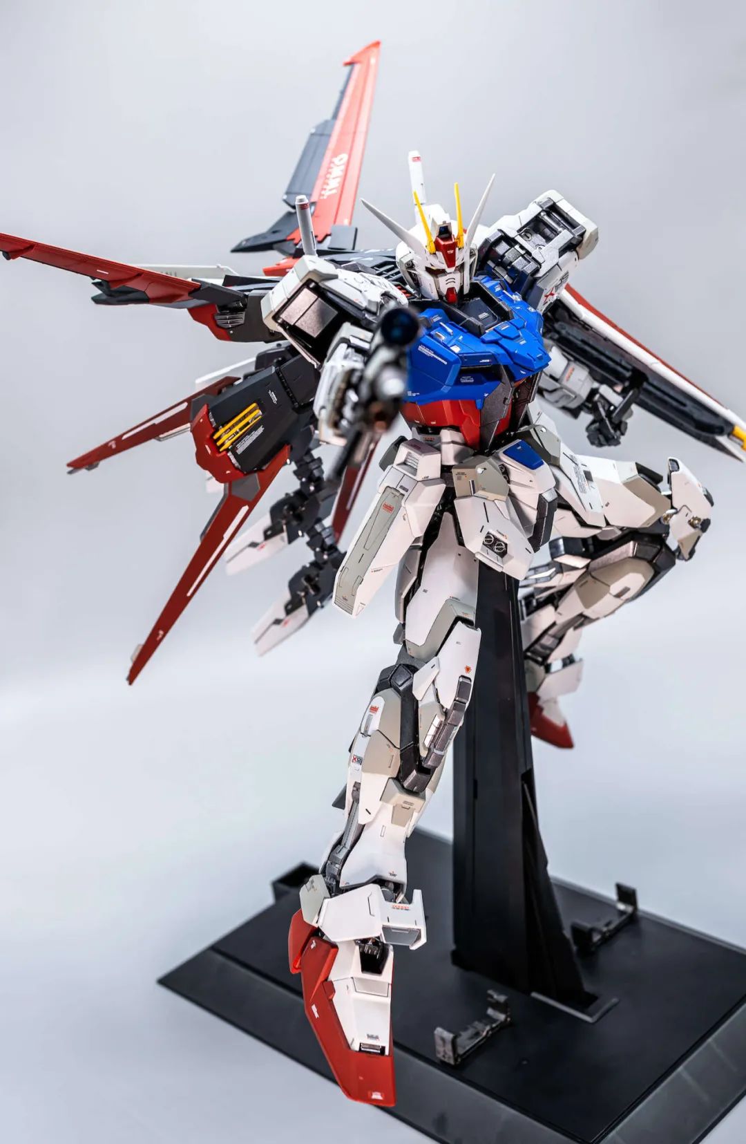 pg强袭高达头部拼装,pg强袭自由拼装过程