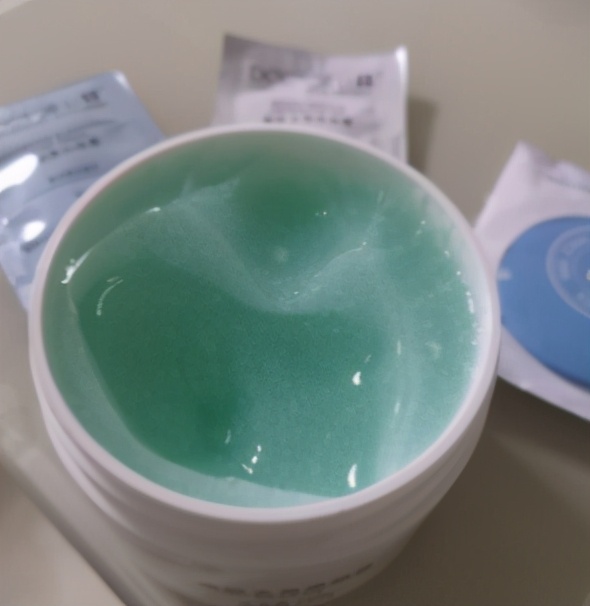 便宜好用抗衰的护肤品,平价一点的抗衰护肤品