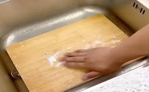 榆木菜板第一次使用怎么保养,龙眼菜板第一次使用怎么保养