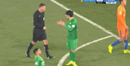 贺炜评价国安,国足开场遭遇争议点球贺炜