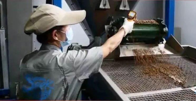 宠物食品发展特征及问题分析,宠物食品需要具备哪些要求