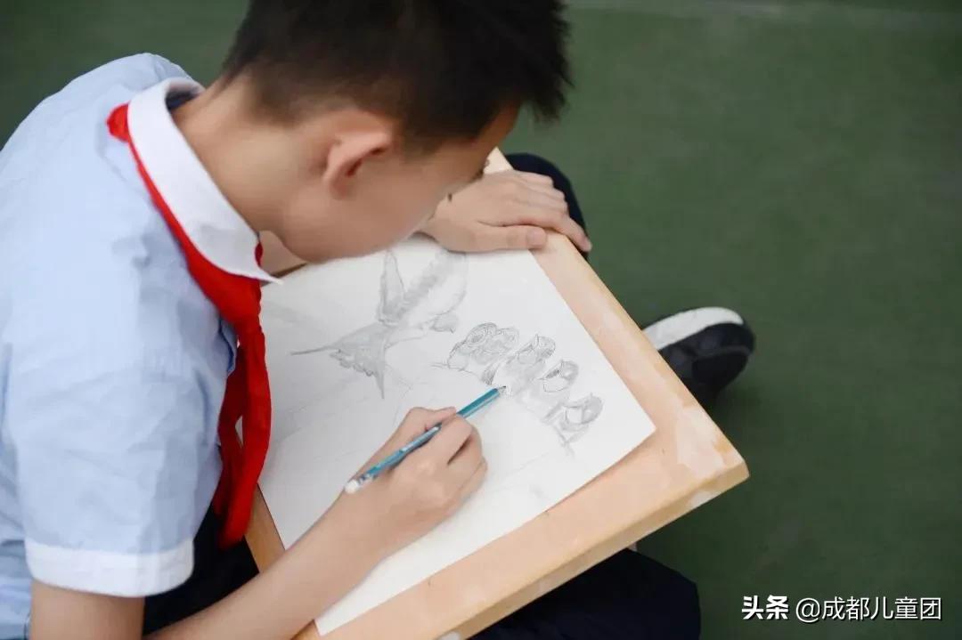 生态园的青蛙，屋檐上的燕子……都是成都这所小学的“校宠”