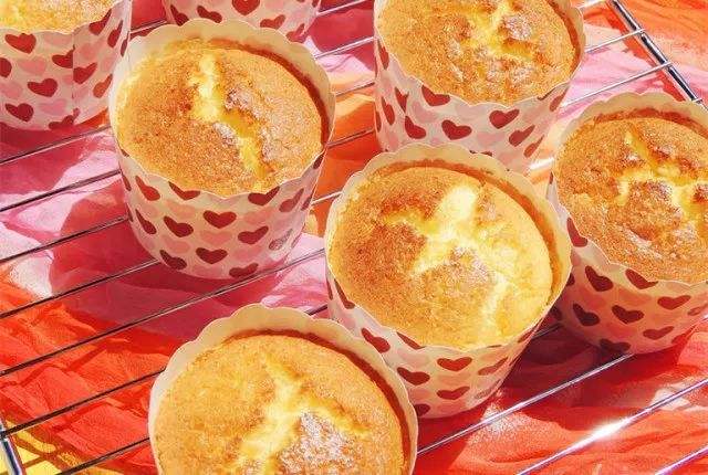 抖音十大网红蛋糕款式图片,网红百香果小蛋糕