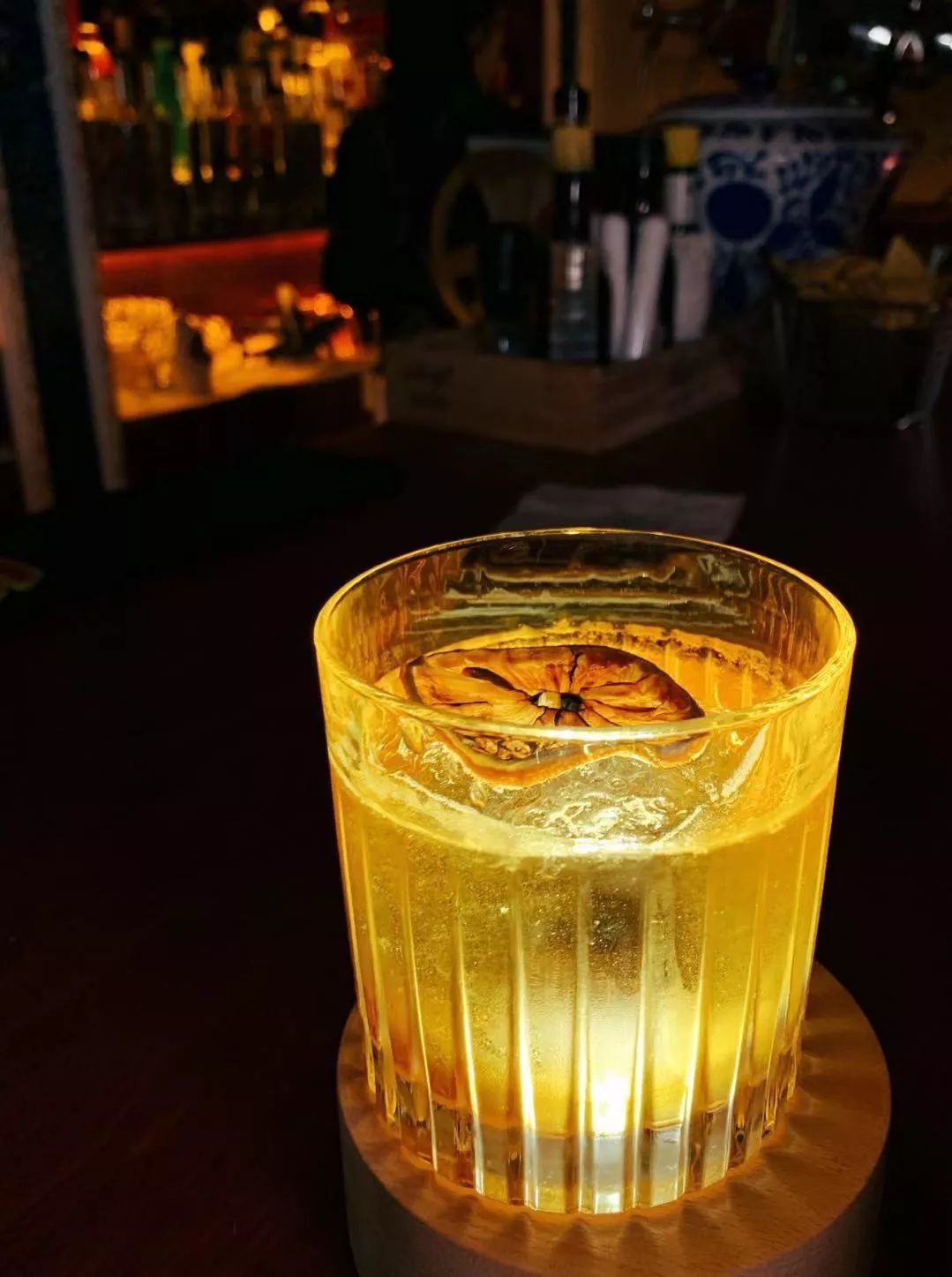 加鱼子酱的鸡尾酒喝过吗？长春首家分子鸡尾酒吧，味道太神奇了