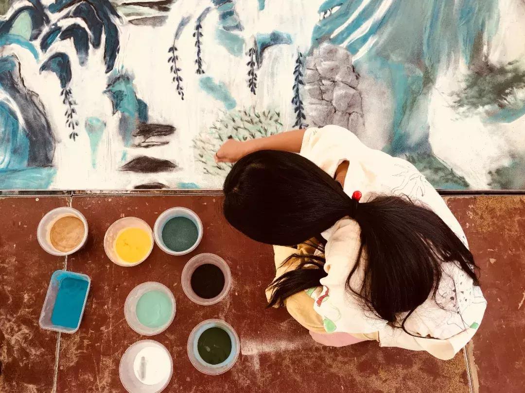 敦煌沙漠惊现64平米巨型沙画，奋战10天10夜创作，仅存在一天就消失